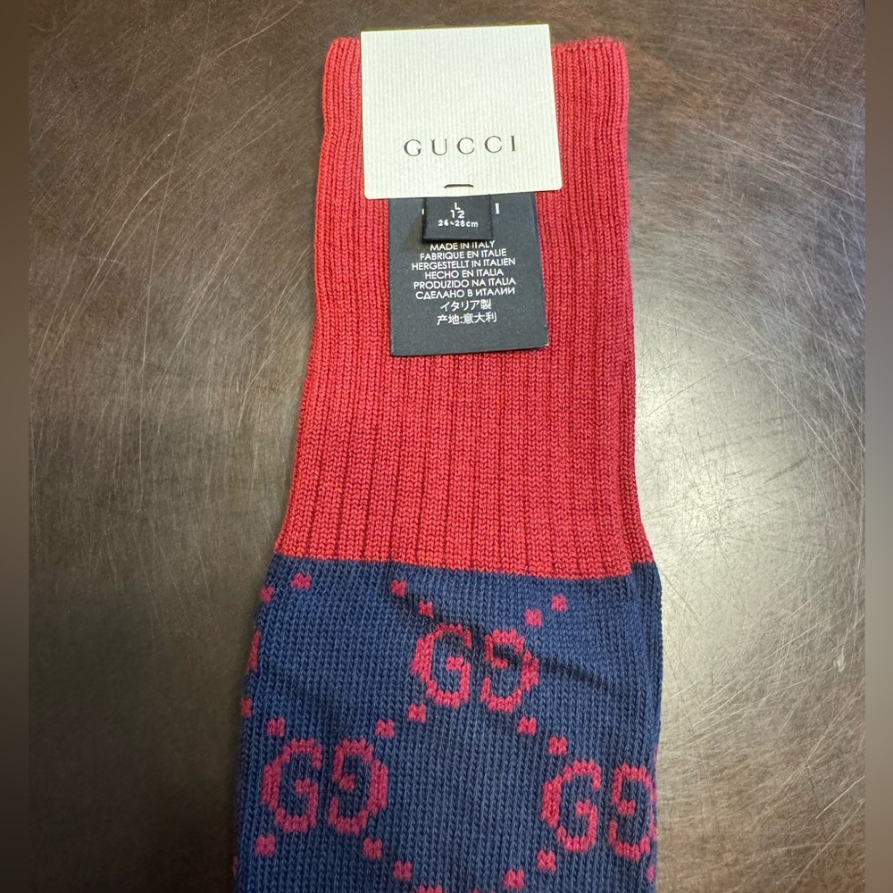 New Authentic Gucci GG Supreme Logo Navy Red Socks Size L - Picture 12 of 14